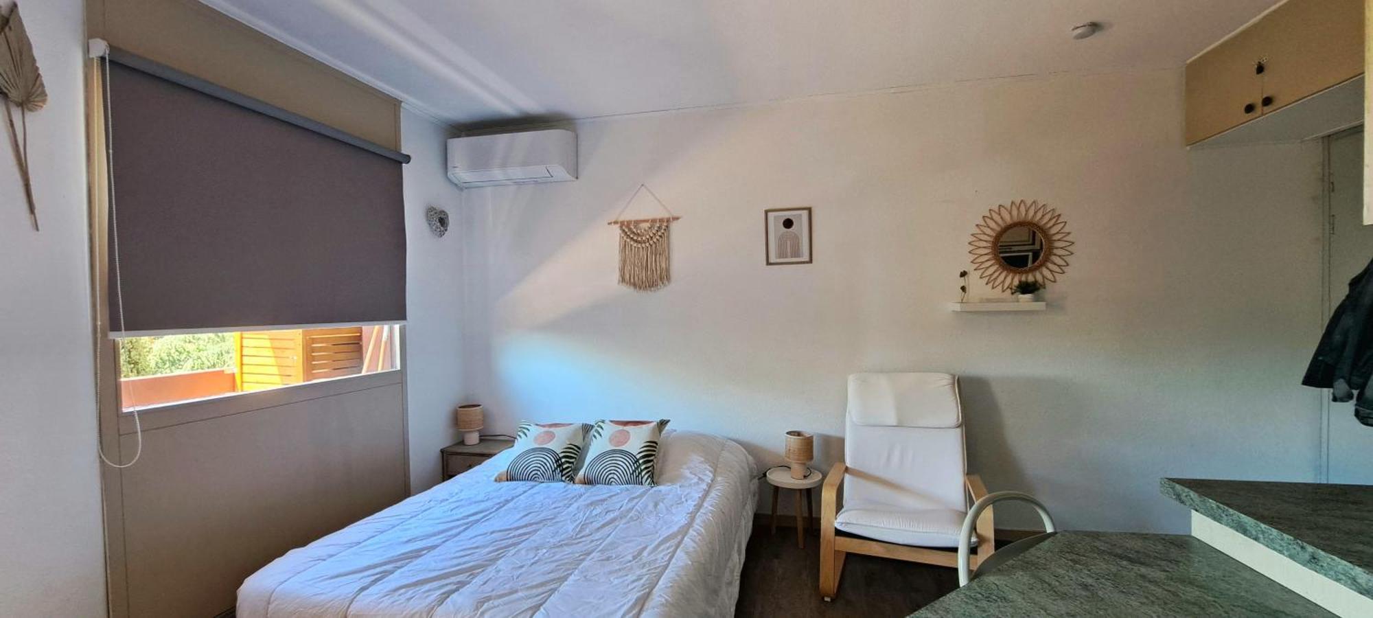 Studio Meuble Cures Thermales Avec Vue Gréoux-les-Bains Екстериор снимка